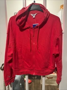Size M JoyLab Azalea Cropped Fit Hooded Zip Sweatshirt